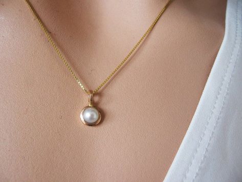 Jewelry With Pearls, Beautiful Wedding Jewelry, Gold Bridal Jewelry, Ruby Necklace Pendant, Natural Pearl Necklace, Handmade Gold Jewellery, Gold Chain Design, Pearl Heart, Gold Gemstone Ring