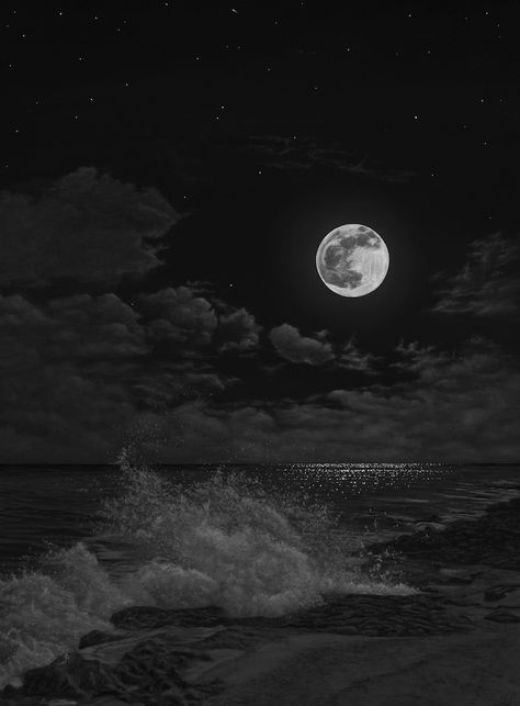 Full Moon over the ocean October Full Moon, Moon Over The Ocean, Full Moon In Aries, Moon In Aries, Male Portrait Poses, Dark Ocean, Crunchy Leaves, Dark Black Wallpaper, Nature Iphone Wallpaper