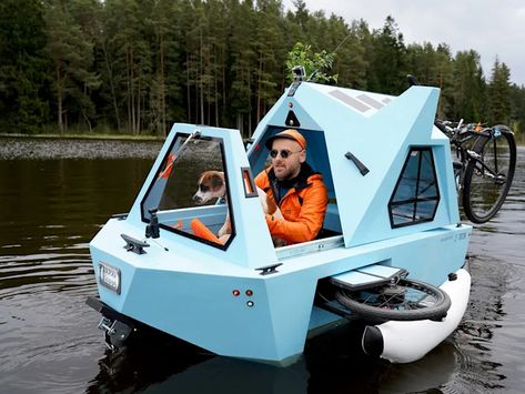 This amphibious electric boat and tricycle that triples as shelter you can sleep in at night was created for 'expeditions around the world' Water Bike, Camper Boat, Micro Camper, Electric Boat, Mini Camper, Composting Toilet, Bike Seat, Floating In Water, Tiny Home