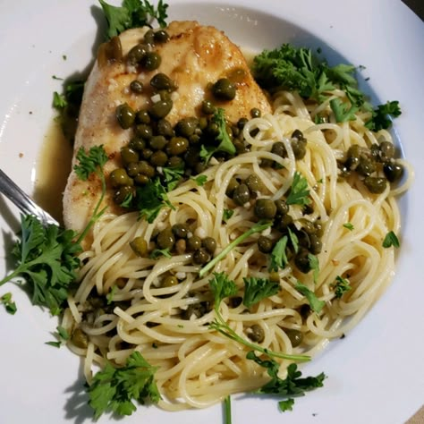 Chicken Piccata with Capers Chicken Piccata With Capers, Chicken Breast Dishes, Capers Recipe, Capers Chicken, Cacciatore Recipes, Easter Meal, Chicken Cacciatore Recipe, Artichoke Pasta, Easy Chicken Breast