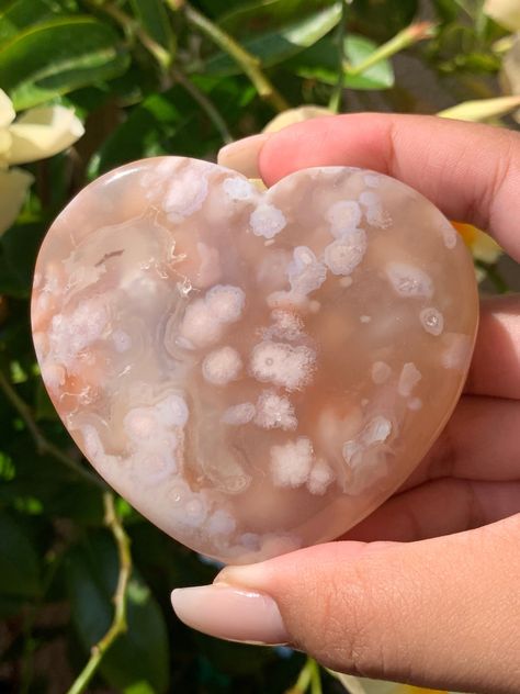 Flower Agate Aesthetic, Agate Aesthetic, Mother Energy, Witchy Crystals, Pink Labradorite, Pretty Crystals, Sakura Agate, Cherry Blossom Agate, Natural Cave