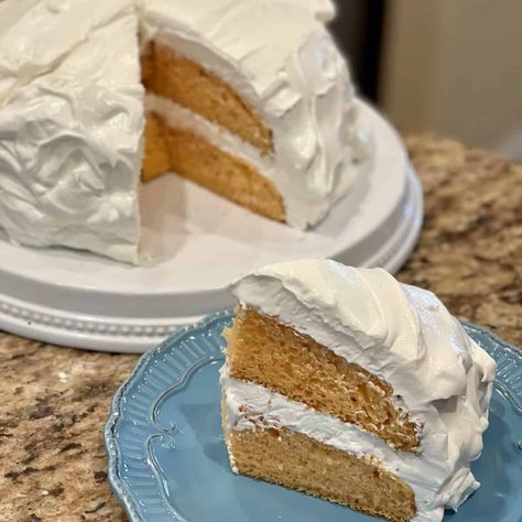 Dreamsicle Cake Dream Whip Cake Recipe, Dreamsicle Cake, Dinner In 321, Memorial Day Dessert, Church Desserts, Banana Split Pie, Memorial Day Desserts, Creamsicle Cake, Circle Cake