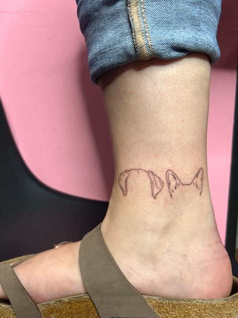 Pointy Dog Ear Tattoo, Fineline Dog Ear Tattoo, Puppy Outline Tattoo, Gsd Ear Tattoo, Dog Eats Tattoo, Doberman Ear Tattoo, Winnie Dog Tattoo, Spaniel Ears Tattoo, Fine Line Dog Paw Tattoo