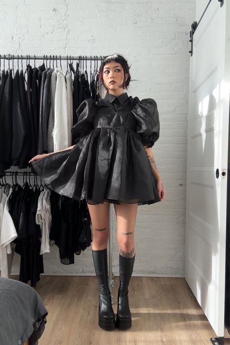 Black Puff Dress Outfit, Black Selkie Dress, Puff Dress Outfit, Best Costume Ideas, Babydoll Dress Outfit, Wednesday Dress, Alternative Dress, Best Costume, Grunge Dress