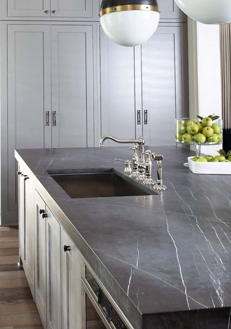 Grey Kitchen Countertops, Gray Kitchen Countertops, Grey Marble Kitchen, Light Grey Kitchens, Decor Ideas Kitchen, Marble Countertops Kitchen, Dark Countertops, Countertop Ideas, Quartz Kitchen Countertops