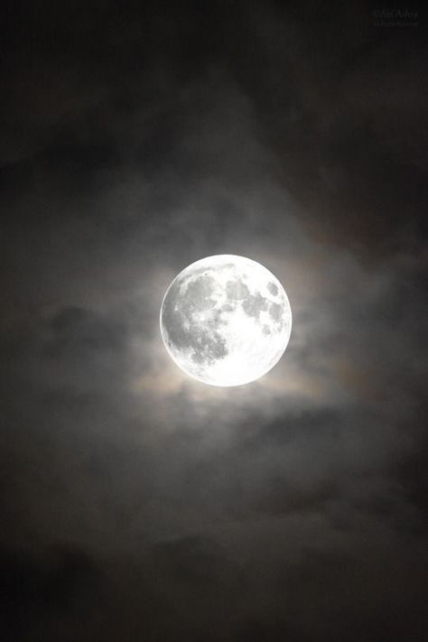 Beautiful Moon #Luna Moonlight Photography, Shoot The Moon, Moon Clouds, Moon Photos, Look At The Moon, Sky Moon, Moon Pictures, Moon Photography, Moon Lovers