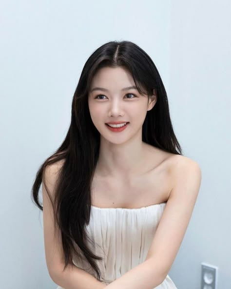 Hair Style Girl, Kim You Jung, Song Kang Ho, Korean Hair Color, Girl Actors, Simple Hair, Kim Yoo Jung, Hair St, Korean Actresses