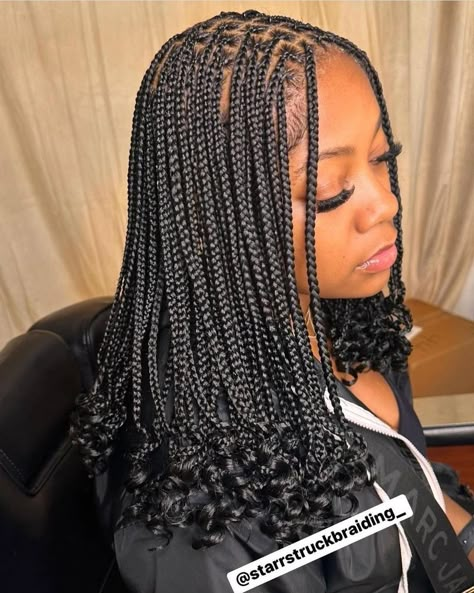 Box Braids Short, Latest Hairstyles For Ladies, Braids Short, Short Box Braids Hairstyles, Braided Hairstyles For Black Women Cornrows, Big Box Braids Hairstyles, Feed In Braids Hairstyles, African Hair Braiding Styles, Box Braids Hairstyles For Black Women