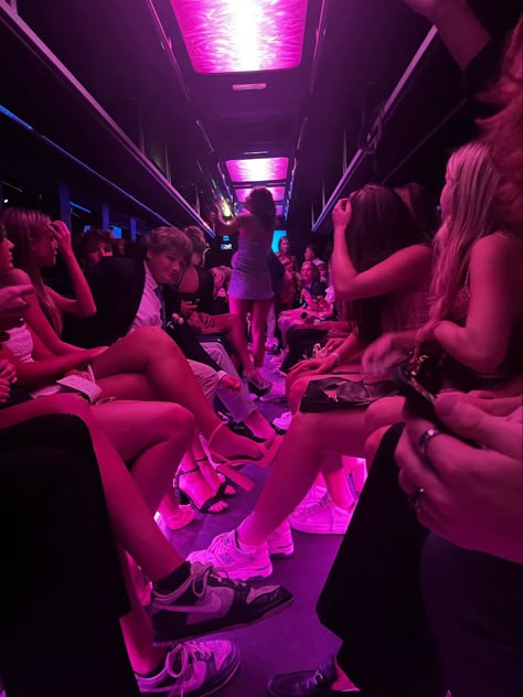 Party Bus For Quinceanera, Prom Party Bus Aesthetic, Party Bus Sweet 16, Party Bus Birthday Ideas, Party Bus Decorations Birthday, Party Bus Ideas Birthday, Party Bus Pictures, Party Bus Photoshoot, Quince Party Bus