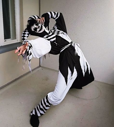 My outfit for the clown themed party that my friend group had Clown Costume Aesthetic Men, Goth Clown Outfit Male, Male Clown Outfit, Jester Outfit Male, Male Clown Costume, Clown Outfit Male, Jester Outfit Ideas, Clown Group, Clown Costume Men