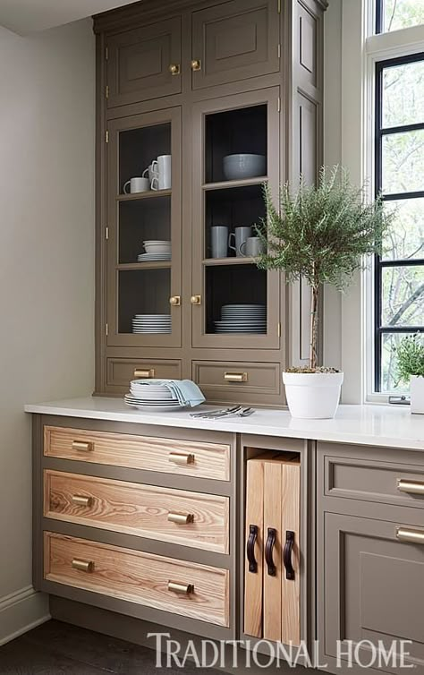 Poised Taupe celebrates everything people love about cool gray as a neutral, and also brings in the warmth of brown, taking a color to an entirely new level. Not cool or warm, nor gray or brown, Poised Taupe is a weathered, woodsy neutral bringing a sense of coziness and harmony that people are seeking Kabinet Dapur, Two Tone Kitchen, Gray Cabinets, New Kitchen Cabinets, Wood Kitchen Cabinets, Classic Kitchen, Glass Cabinet Doors, Kitchen Paint, Trendy Kitchen