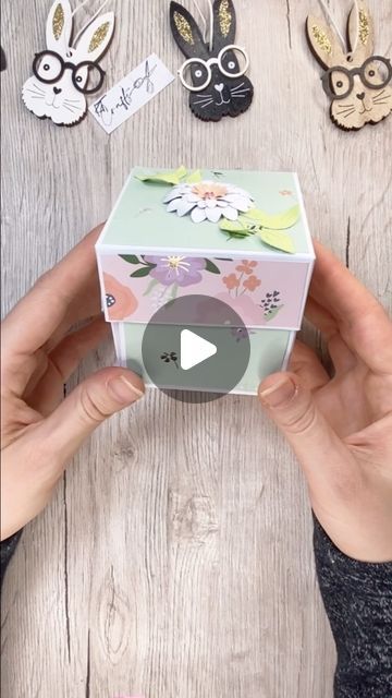 Explosion Box Tutorial, Diy Exploding Box, Exploding Gift Box, Bow Making Tutorials, Scrapbook Box, Box Maker, Exploding Box Card, Book Crafts Diy, Handmade Thank You Cards