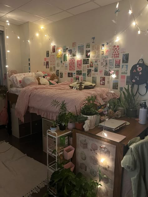 college dorm inspo cozy college dorm inspo cozy  pink college dorm inspo cozy  green college dorm inspo cozy  blue college dorm room inspo cozy Cute Dorm Rooms College, Green And Pink Dorm Room Aesthetic, Green College Dorm Aesthetic, Cozy Pink And Green Bedroom, Pink Dorm Room Aesthetic Cozy, Dorm Aethstetic, Boho Dorm Aesthetic, Coquette Dorm Room Ideas, Dorm Room Inspiration College Cozy