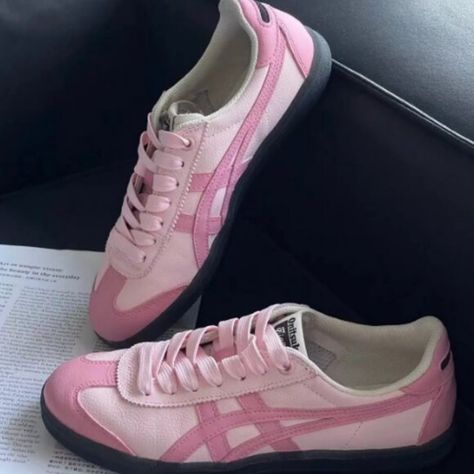 Onitsuka Tiger casual shoes pink women's casual shoes Onitsuka Tiger Women Outfit, 3d Cats, Onitsuka Tiger Women, Tiger Shoes, Friend Wallpaper, Shoes Wishlist, Best Friend Wallpaper, Bday Wishlist, Women's Casual Shoes