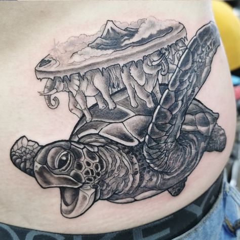 How many Terry Pratchett readers have we got out here in our nerdy family? Here is an awesome Discworld tattoo that @adamctattooist did recently and we love it! Disc World Tattoo, Terry Pratchett Tattoo Ideas, Terry Pratchett Tattoo, Pratchett Tattoo, Discworld Tattoo, Terry Pratchett Discworld Art, Discworld Turtle, Book Tattoos, Interesting Tattoos