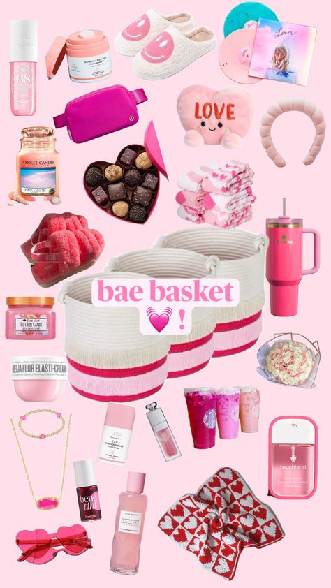 Basket Gift Ideas For Boyfriend, Basket Ideas For Girlfriend, Boyfriend Basket, Unique Diy Gift Ideas, Big Lil Gifts, Boyfriends Birthday Ideas, Basket Ideas For Boyfriend, Luxury Vibes, Valentines Date Ideas