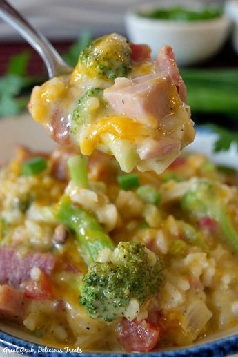 Ham Broccoli Rice Casserole #greatgrubdelicioustreats Ham Rice Broccoli Casserole, Ham Broccoli Rice Casserole, Rice Broccoli Casserole, Ham Rice, Ham Dinner Recipes, Ham Recipes Crockpot, Ham And Cheese Casserole, Ham Casserole Recipes, Ham Broccoli