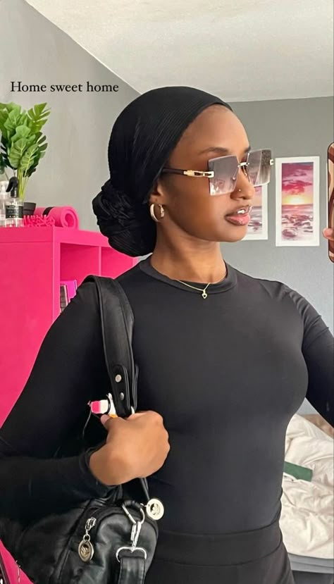 Headwrap Outfit Casual Street Styles, Turban Style Black Women, Outfits With Headwraps, Headtie Styles, Doek Styles, Turban Outfit, Headwrap Styles, Headwrap Hairstyles, Neat Casual Outfits