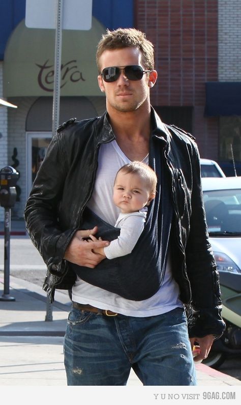 phoarrrrrrwwwww Cam Gigandet, Baby Fotografie, Dapper Men, The Perfect Guy, Baby Wearing, Street Styles, Look Cool, Beautiful People, Eye Candy