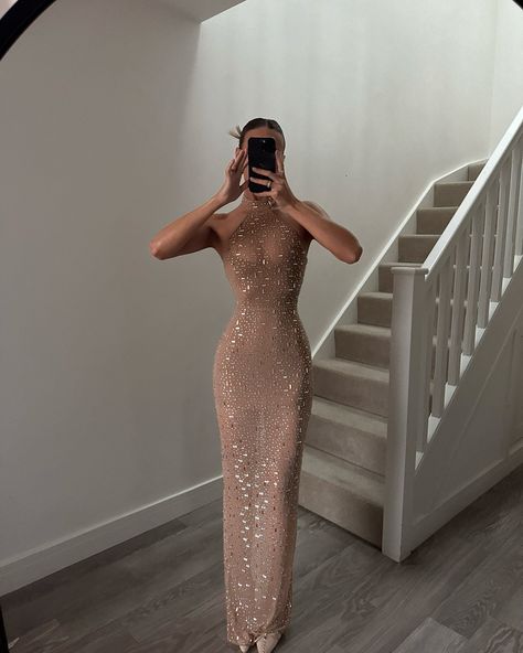 Oh Polly party season dresses, perfect for New Years outfits and Christmas Party outfits.✨
#ohpolly #partyseason #dressinspo Ohpolly Dresses, New Years Outfits, Makeup Lifestyle, Oh Polly Dresses, Nude Dress, New Years Outfit, Christmas Party Outfits, Oh Polly, Party Outfits