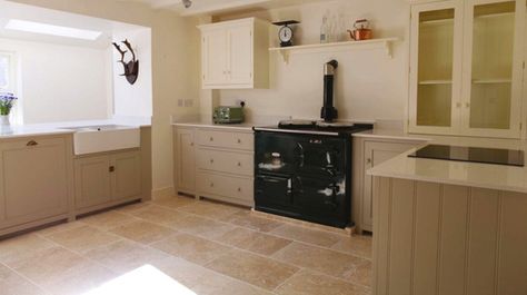 Paint colour to go with a British racing green aga | Mumsnet Discussion Green Aga Kitchen, Travertine Interior, Travertine Kitchen Floors, Green Aga, Travertine Kitchen, Aga Kitchen, Painted Kitchen Cabinets, Flat Kitchen, Green Appliances