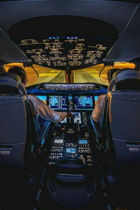 Airplane Cockpit, Jet Privé, Plane Photography, Plane Photos, Boeing 787 Dreamliner, Airplane Wallpaper, Pilots Aviation, Aviation World, Airplane Photography