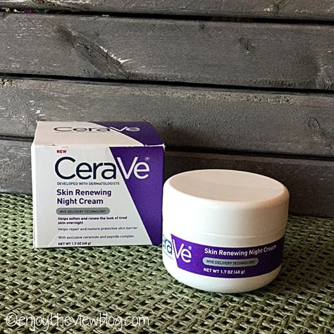 Product Review: CeraVe Skin Renewing Night Cream - this overnight cream contains ceramides, niacinamide, hyaluronic acid, and peptides to help reduce the look of tired skin. My sensitive, breakout-prone, mature skin loves it! My wallet loves that it's reasonably-priced! #beauty #skincare #cosmetics #moisturizer #peptides #CeraVe #beautyblogger #enjoytheviewblog Cera Ve Night Cream, Cerave Skin Renewing Night Cream, Cerave Night Cream, Skincare List, Skincare Stuff, Hyaluronic Acid Moisturizer, Best Night Cream, Cream For Oily Skin, Drugstore Skincare