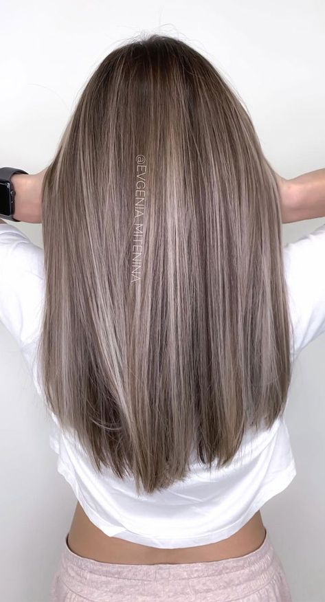 Autumn Hair Colours, Frosted Tips, Gray Ombre, Ash Hair, Ash Hair Color, Autumn Hair, Brunette Hair With Highlights, Brown Hair With Blonde Highlights, Cute Autumn