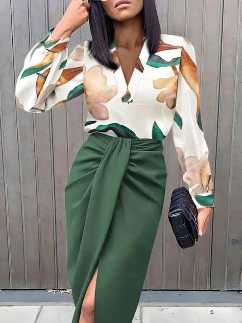 Back To College Outfits, Skirt Set Two Piece, Rock Outfit, Long Bodycon Dress, Ruched Skirt, Top Skirt Set, Green Midi Dress, Looks Chic, Elegant Shirt