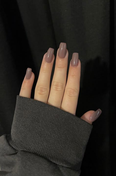 Nails Acrylic Coffin Plain Color, Short Acrylic Nails One Color Simple, Wedding Nails Solid Color, One Color Winter Nails, Nails Plan Color, Coffin Acrylics Simple, Nails One Color Simple Classy, Plain Coloured Acrylic Nails, Purple Taupe Nails