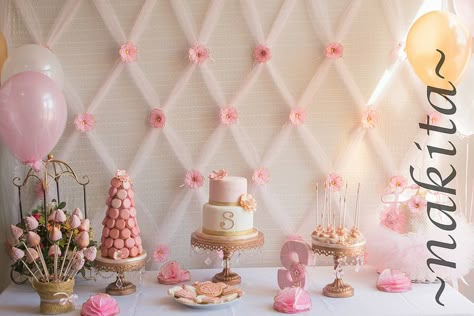 Cake Table Backdrop Ideas, Wedding Cake Table Backdrop, Table Backdrop Ideas, Cake Table Backdrop, Shower Dessert Table, Pink And Gold Baby Shower, Baby Shower Dessert, Baby Shower Dessert Table, Hello Kitty Birthday Party