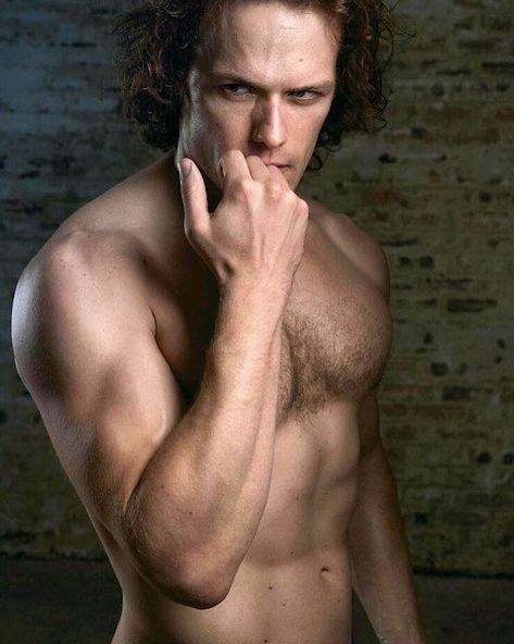 Sam Heughan Shirtless, Sam Heughan Actor, Sam Hueghan, James Fraser Outlander, Outlander Characters, Sam Heugan, Jaime Fraser, Jamie Fraser Sam Heughan, Jamie Fraser Outlander