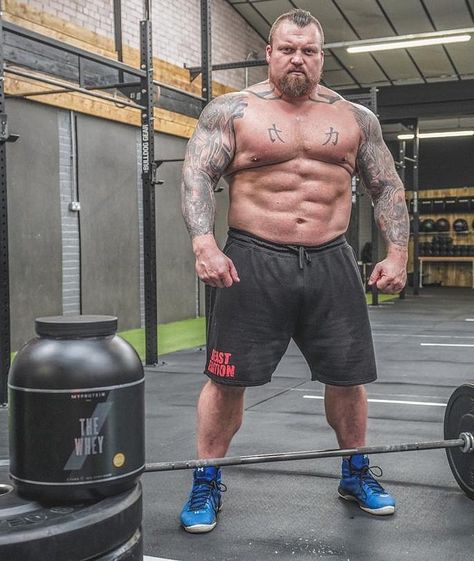 Strength Icon, Eddie Hall, Martial Arts Photography, Best Bodybuilder, World's Strongest Man, Strength Motivation, Buff Guys, Chubby Men, Beefy Men