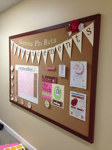 announcement board Office Bulletin Board Ideas, Cork Board Ideas, فن الرسم بالمسامير, Office Bulletin Boards, Office Boards, Diy Bulletin Board, Work Bulletin Boards, Diy Cork Board, Diy Cork