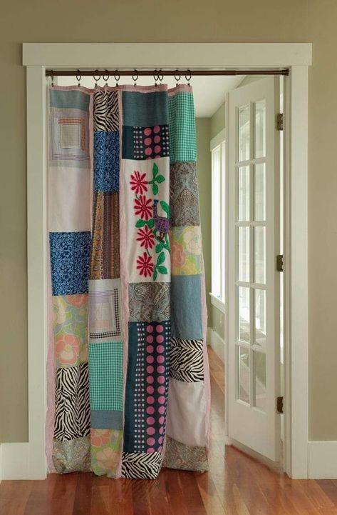 Patchwork Curtains, Curtain Hanging, Bohol, Organic Modern Decor, Amazing Ideas, Dream House Decor, Cottage Homes, Designs Ideas, 인테리어 디자인