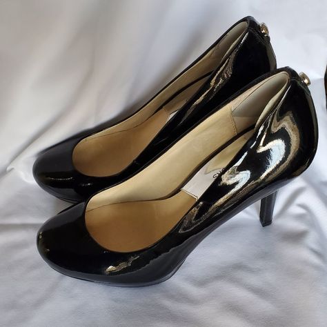 Round Toe, Platform Pump. Brand New, No Scuffs, Never Worn. 4" Heel Round Heels, Michael Kors Round Toe Evening Heels, 2000s Heels, Michael Kors Black Heels For Party, Michael Kors Closed Toe Leather Heels, Elegant Michael Kors 4-inch Heels, Michael Kors Black 4-inch Heels, Michael Kors Heels, Cute Shoes Heels