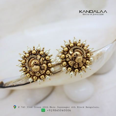 2 Gm Gold Earrings, Daily Wear Studs, Gold Earrings Studs Simple, Big Earrings Gold, Gold Inspo, Radha Kishan, Gold Jewelry Collection, Ear Jewellery, New Gold Jewellery Designs