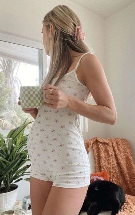 Cute Maternity Dresses, Pregnancy Belly Photos, Cute Pregnancy Pictures, Belly Photos, Teen Pregnancy, Pretty Pregnant, Cute Maternity Outfits, Stylish Maternity Outfits, Trendy Maternity