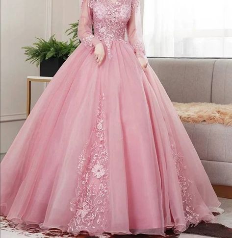 Jeon Jungkook is a trueblooded Alfa and the prince of Ukaas soon to b… #fanfiction #Fanfiction #amreading #books #wattpad Robes Quinceanera, Wedding Dresses Gown, Bodycon Prom Dress, Trendy Dress Styles, Bridal Hair Decorations, Ethereal Fashion, Wedding Mint, Rococo Dress, Mom Daughter Outfits