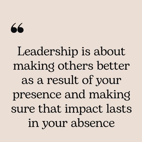 A true leader makes sure they are working on being the best version of themselves. The journey of leadership starts within. #Leadership #Mindset Being A Good Leader Quotes, Motivational Quotes For Leadership, Strong Leadership Quotes, Leader Vision Board, Nursing Leadership Quotes, How To Be A Great Leader, New Supervisor Introduction, People Management Skills, Professional Development Quotes