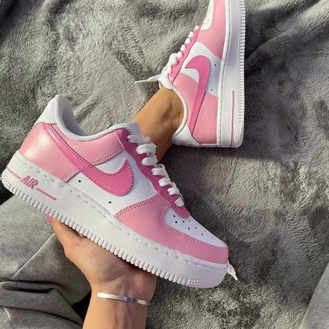 DOUBLE PINK NIKE AF1 Pink Air Force 1, Flowers Anime, Tenis Air Force, Pink Nike Air, Shoe Goals, Air Force One Shoes, Pink Nike Shoes, Air Force Shoes, Nike Shoes Air Force