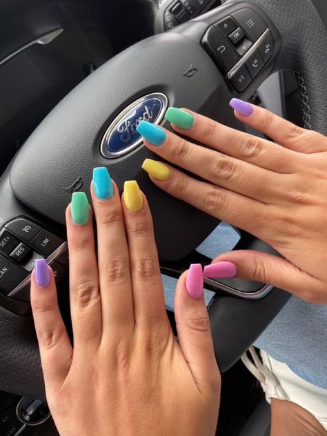 Split Colour Nails, Multicoloured Nails Summer, Multi Color Summer Nails, Cute Shorts Nails, Pastel Acrylic Nails, Easter Nails Acrylic, Multicoloured Nails, Cute Easter Nails, Shorts Nails