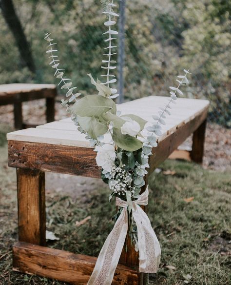 It is amazing what a couple with a vision can create! Wood benches served as trendy aisle pews for the couple's backyard wedding ceremony. To complete the look, they had the florist include arrangements at the end of every row. You can see why I had to capture it!⁠ Wedding Bench Decor, Wedding Bench Seating, End Of Aisle Wedding Decor, Bench Wedding, Wedding Aisle Decorations Outdoor, Wedding Bench, Wedding Aisle Outdoor, Mini Bouquets, Wood Benches