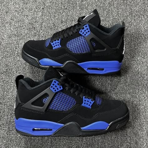 🚚Envios a nivel nacional 🇭🇳 Paga al recibir y por transferencia 💵 #villanuevacorteshonduras🇭🇳 #jordan #ventas #viral #combinado #combinaciones #gris #unisex #hombre #mujer #calzado #tenis #lomejor Air Jordan 4 Retro Black, Cute Jordans, Sneakers Chanel, Nike Shoes Blue, Nike Shoes Women Fashion, Rick Owens Shoes, Off White Sneakers, Pretty Sneakers, Nike Off White