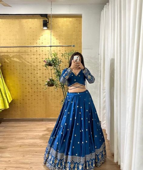 Bollywood Lengha, Simple Lehenga, Lehenga Choli For Women, Trendy Outfits Indian, Choli For Women, Indian Outfits Lehenga, Lehenga Designs Simple, Traditional Indian Dress, Outfits Indian