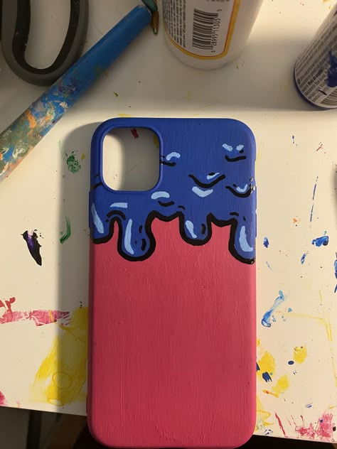 Painted my phone case Paint Cover Phone, What To Draw On Phone Cases, Paintings On Phone Cases, Posca Marker Phone Case, What To Draw On Your Phone Case, Phone Covers Drawing, Painted Phone Case Diy Easy, Painting Ideas For Phone Cover, Iphone Case Painting Ideas