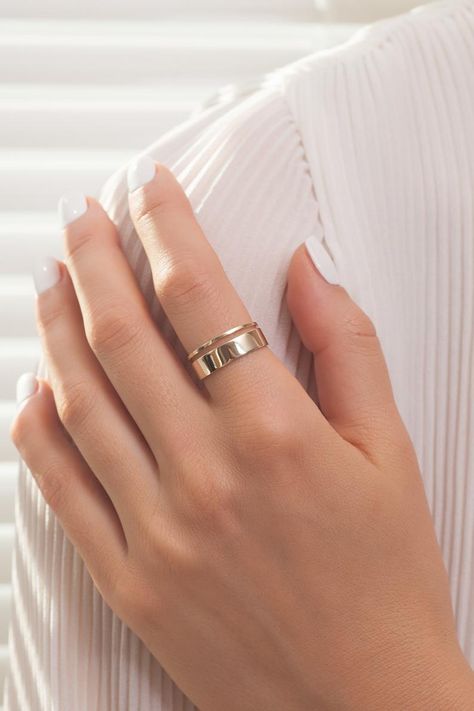 Minimalist Rings Simple, Wedding Ring Simple, Thick Gold Ring, Gold Stacking Rings Wedding, Band Rings Women, Wedding Band Gold, Simple Wedding Bands, Plain Gold Ring, Gold Rings Simple