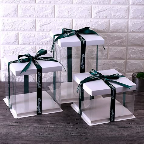 Clear Box Gift Ideas, Transparent Box Decoration, Transparent Gift Box Ideas, Acrylic Gift Box Ideas, Rimac Car, Acrylic Box Packaging, Acrylic Box Gift, Transparent Box Packaging, Clear Box Packaging