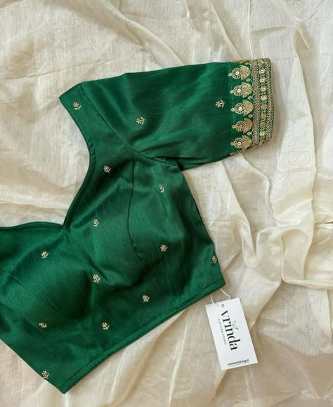 Blouse Design Half Sleeves, Simple Blouse Designs Sleeves, Leaf Blouse Design, Half Blouse Designs Latest, Green Color Blouse Designs Latest, Modern Blouse Designs For Fancy Saree, Mega Sleeves Blouse Design, Half Saree Blouse Designs Pattern, Traditional Blouse Designs Latest