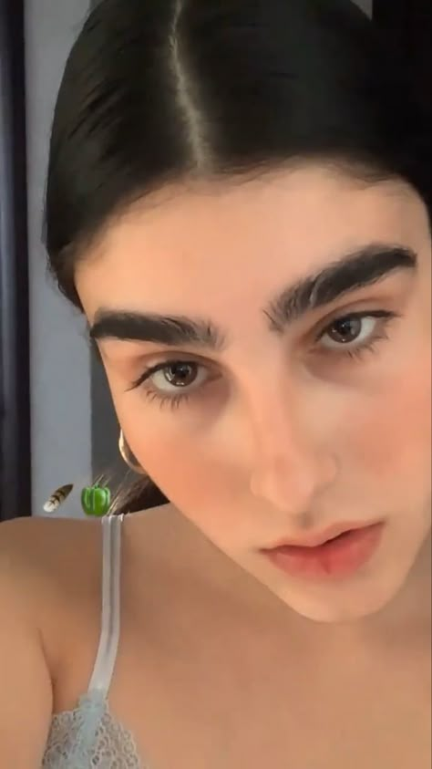 Thick Natural Eyelashes, Think Eyebrows, Thick Eyebrows Natural, Straight Eyelashes, Fluffy Eyebrows, Face Challenge, Brow Growth, Bushy Eyebrows, Javon Walton